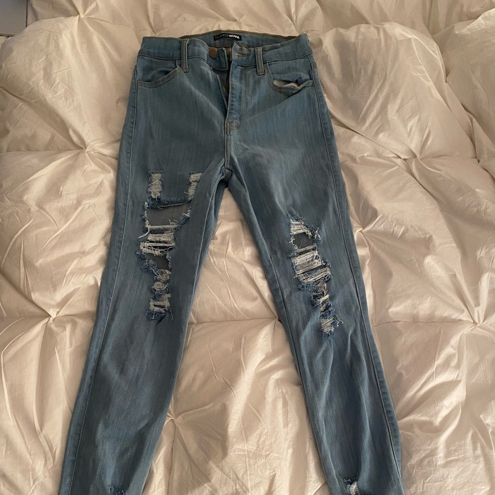 Fashion Nova Size 5 High Rise Jeans